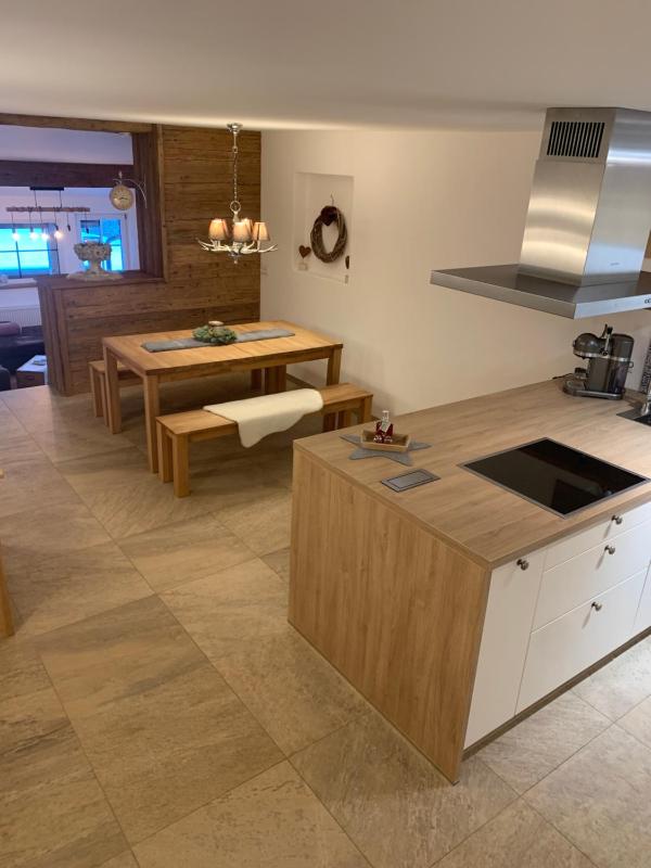 One-Bedroom Apartment image 3