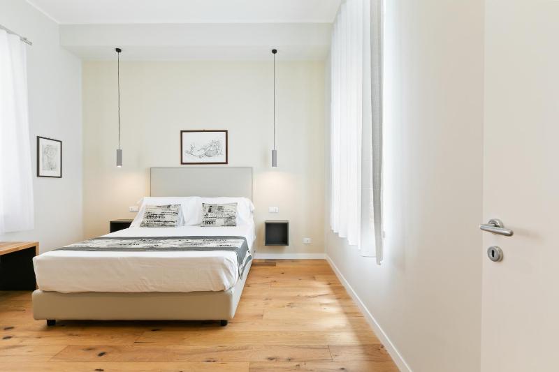 GuestHost - NotHotel Palermo Central Bright Apartment - image 9
