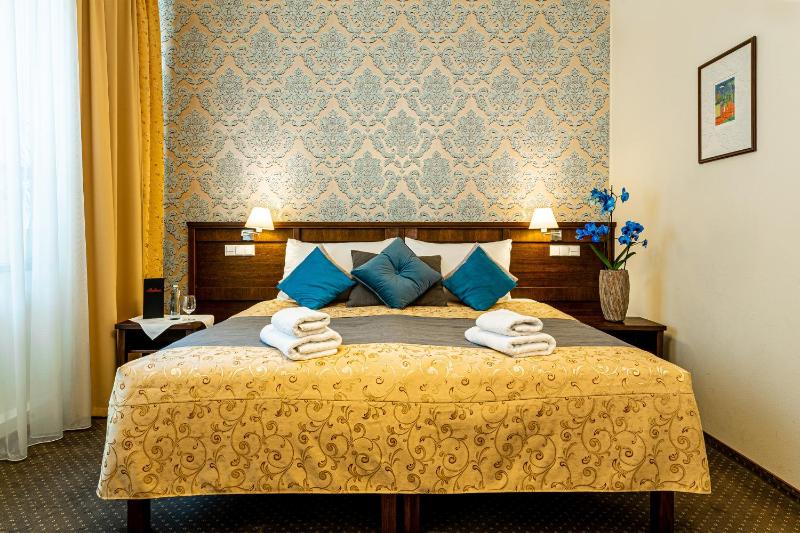 Standard Double or Twin Room image 1