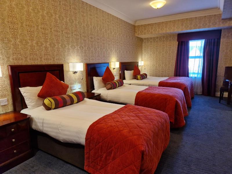 Classic Triple Room image 1