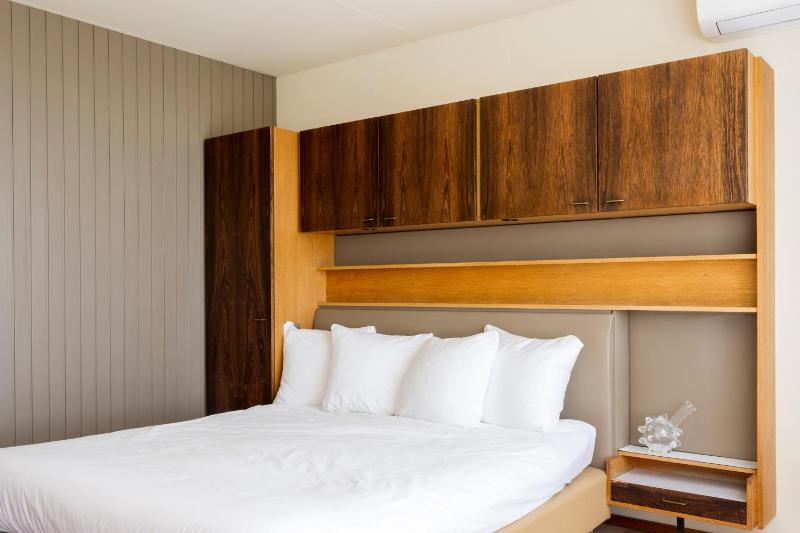 Double Room with Land View image 3