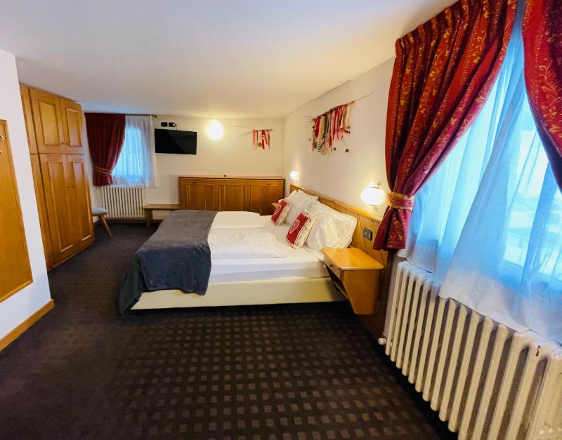 Superior Double Room image 3