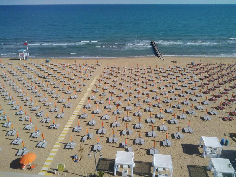 Hotel Mondial - image 9