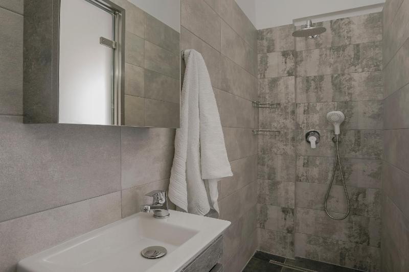 Queen Bee Residence - image 13