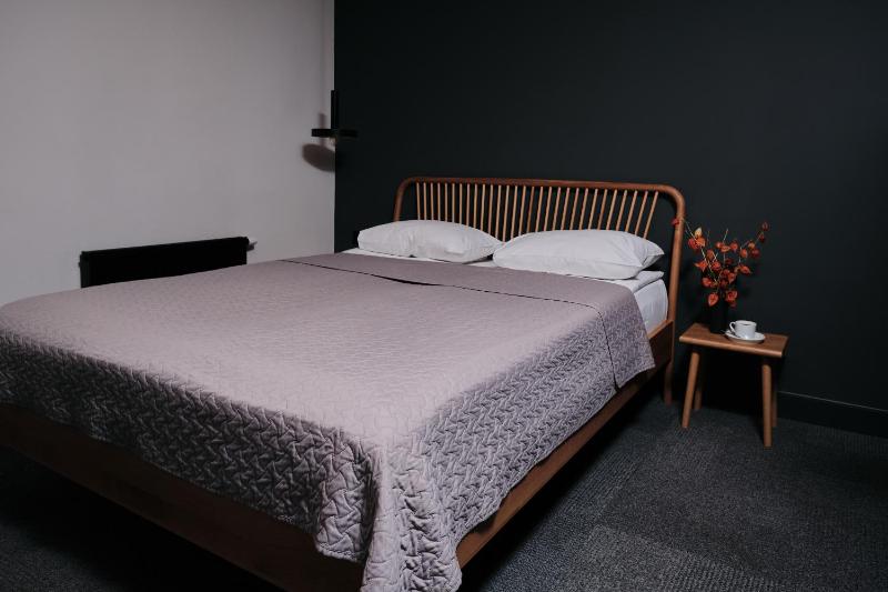 Double Room image 3
