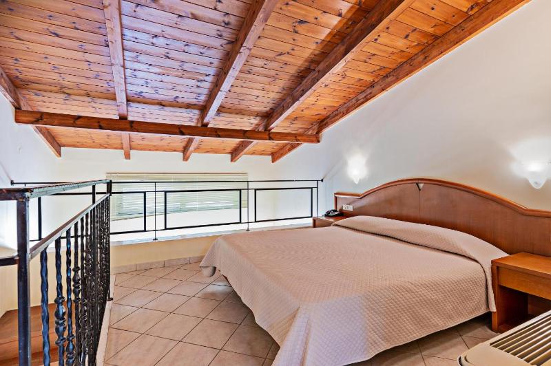 Maisonette image 1
