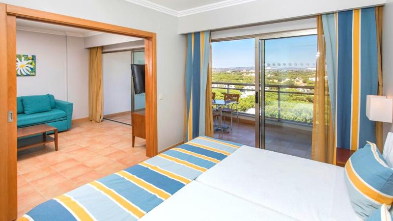 Standard One-Bedroom Apartment image 1