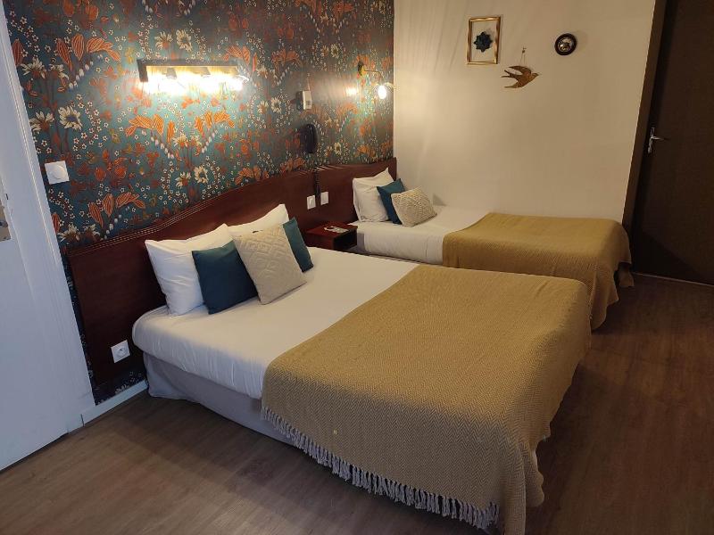 Classic Triple Room image 4