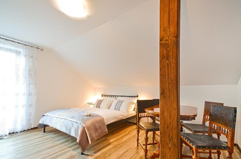 Single Room with Garden View image 1