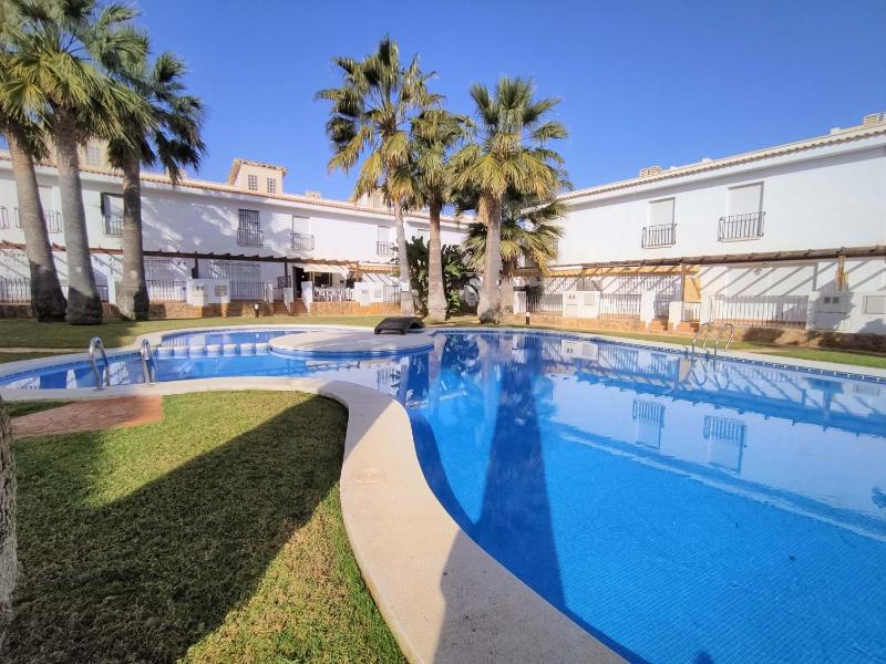 Bungalow - Water Front  image 1