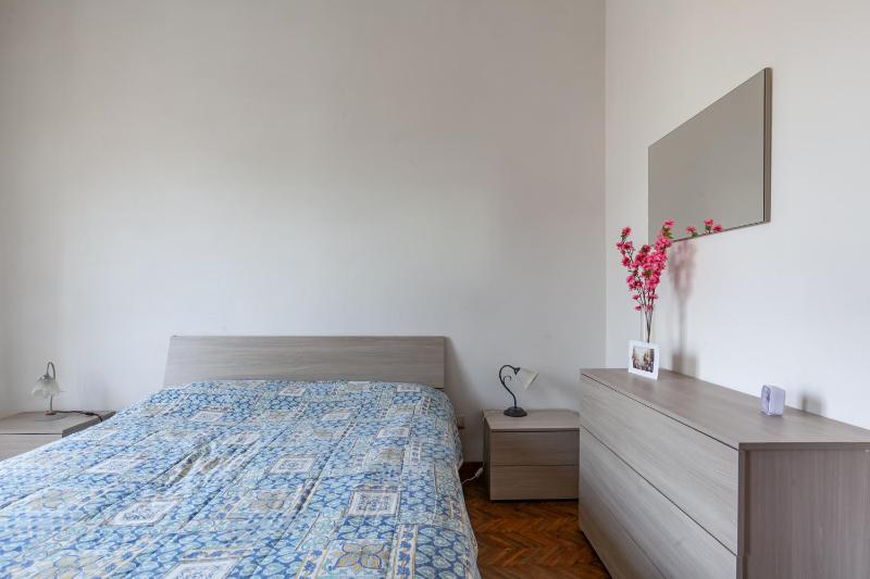 GuestHost - Viareggio Roomy House with Private Courtyard! - image 2