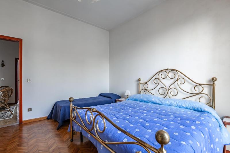 GuestHost - Viareggio Roomy House with Private Courtyard! - image 14
