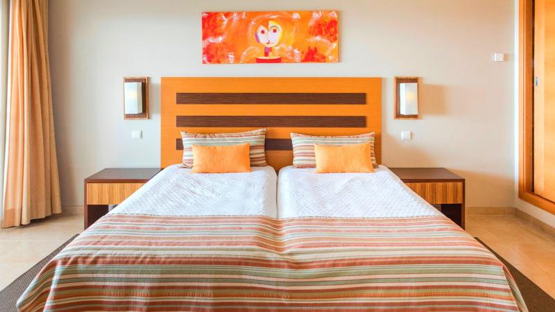 Two-Bedroom Apartment with Sea View image 1