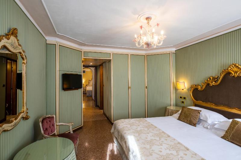 Suite with San Marco View image 2