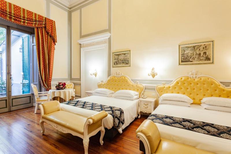 Junior Suite with Garden View image 4