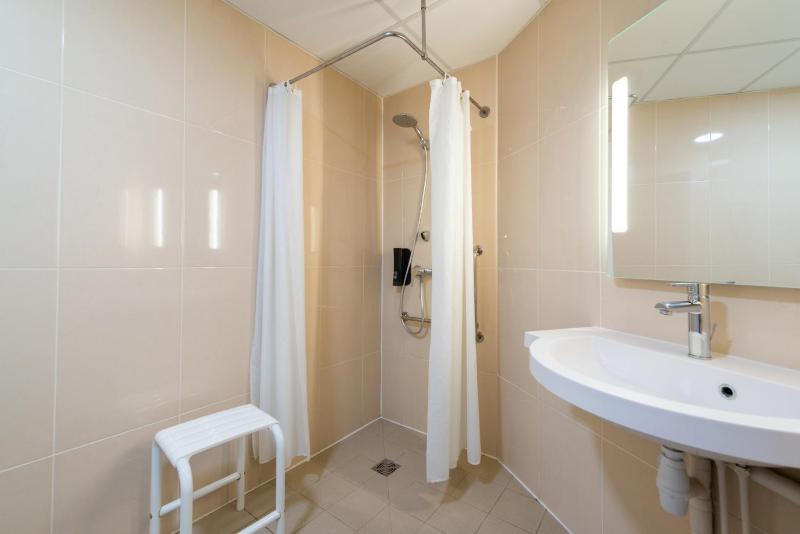 Double Room - Disability Access image 4