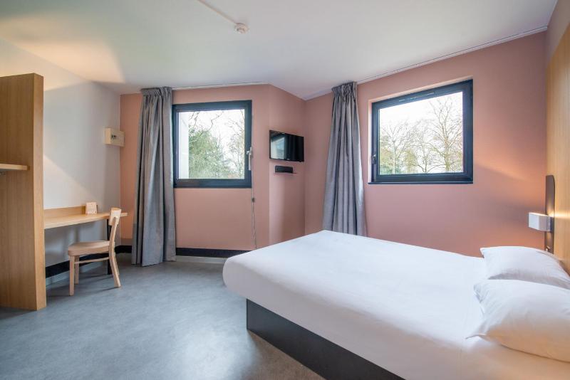 Double Room - Disability Access image 1