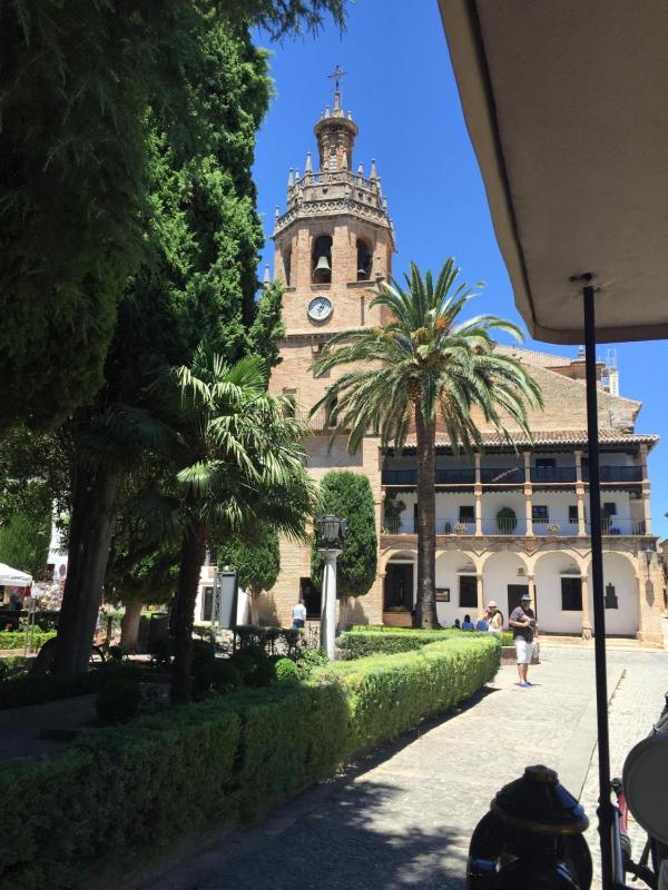Apartment with Pool View  image 2