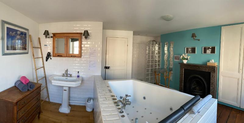 Chambres d'Hôtes Au coin du spa - image 38