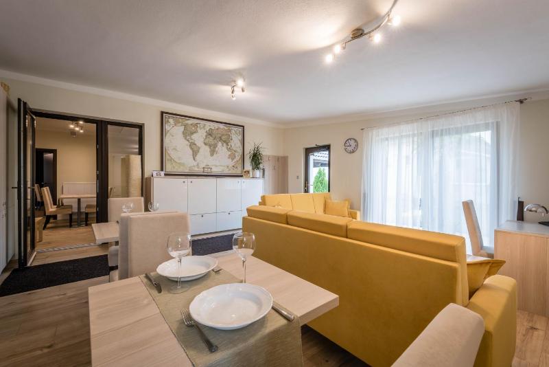 Double Room with Terrace image 2