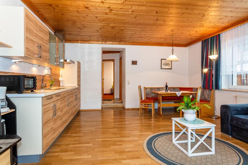 One-Bedroom Apartment (2 - 4 Adults) image 3