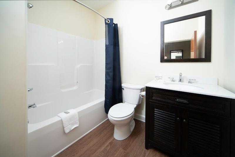 Superior King Room image 3
