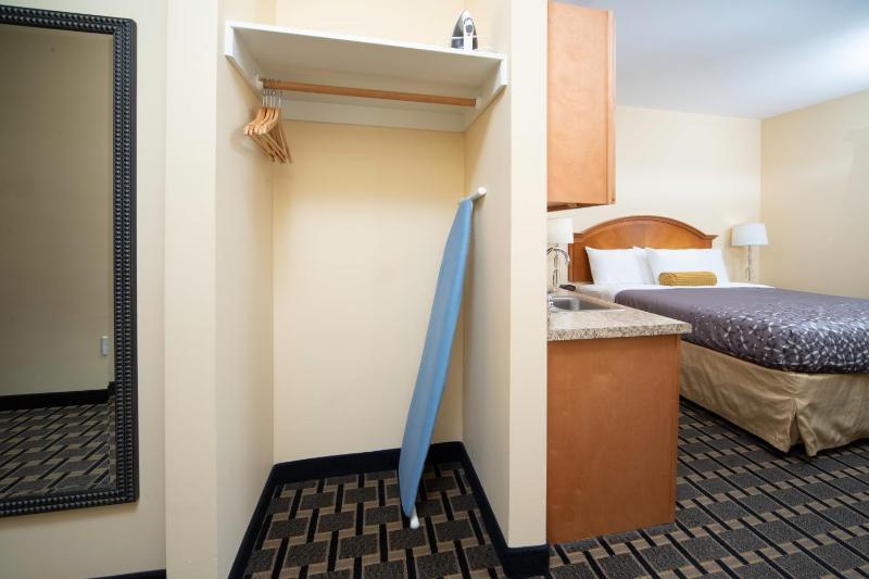 King Room - Disability Access image 4
