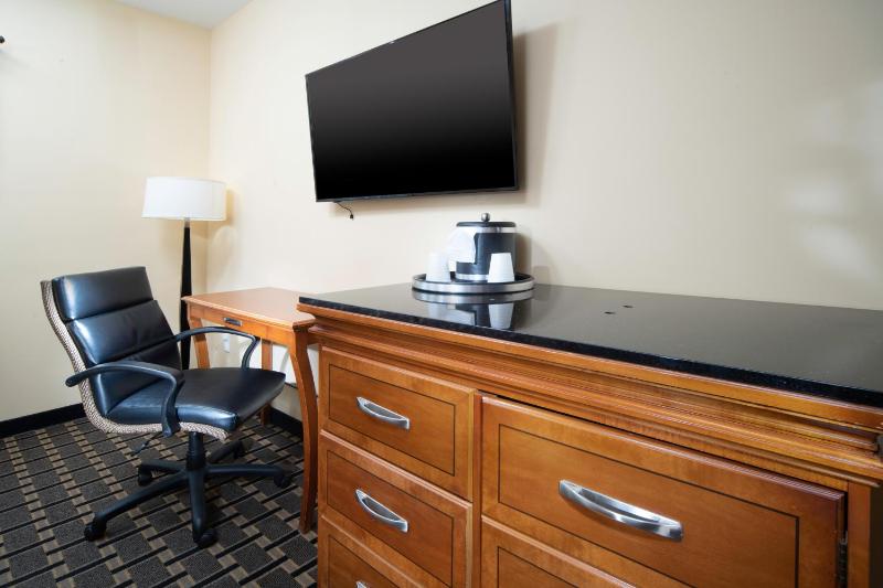 Double Room - Disability Access image 4