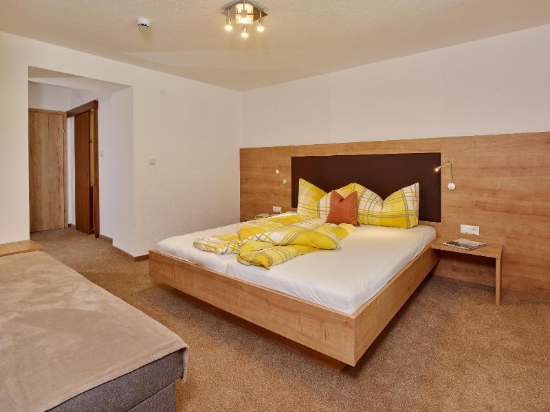 One-Bedroom Apartment image 1