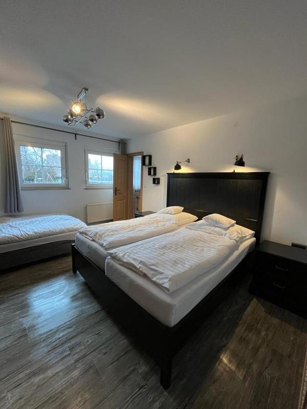 Triple Room image 4