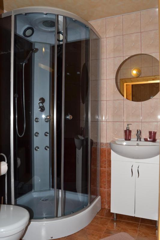Triple Room with Shower image 2