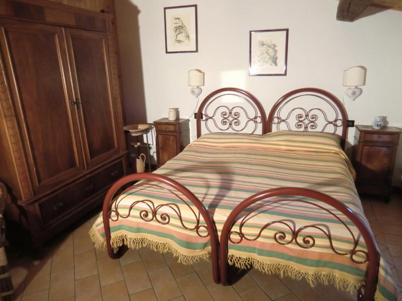 One-Bedroom Apartment image 1
