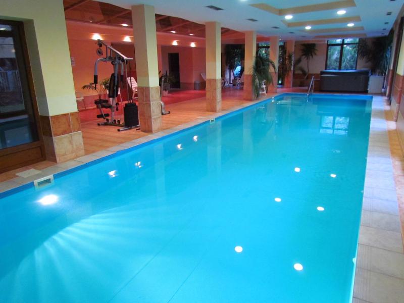 Balaton Wellness Apartman - image 34