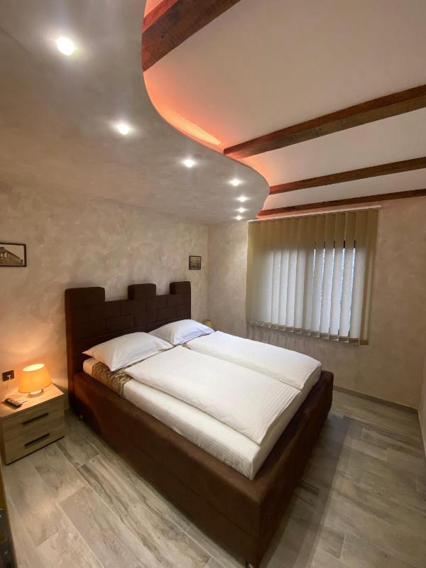 Apartment image 4