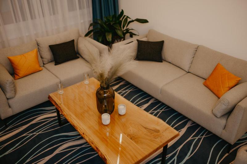 Deluxe Double or Twin Room image 2