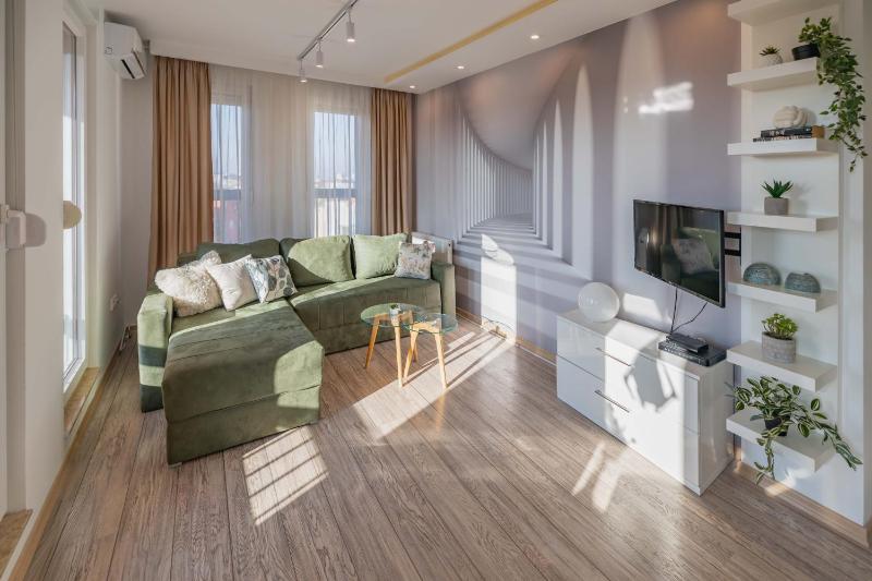 Bella Apartment with free parking - image 11
