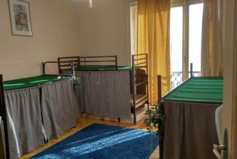 Bed in 8-Bed Mixed Dormitory Room image 3