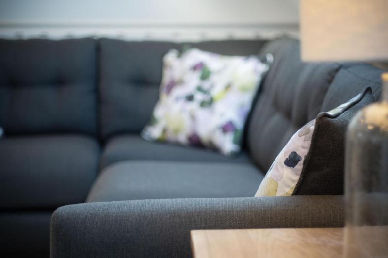 Skylark - 2 Bedroom Apartment - Tenby - image 47