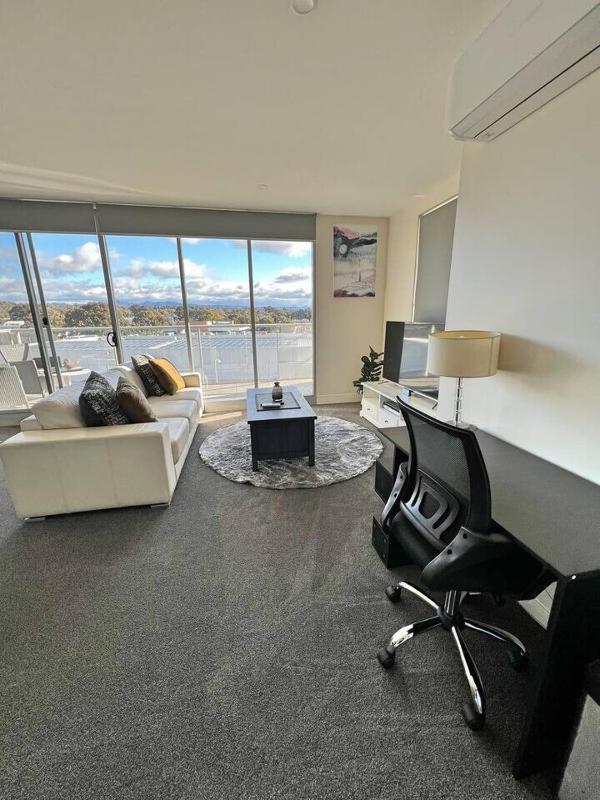 Spacious & High in the Skyplaza - 1bd 1bth Apt - image 13