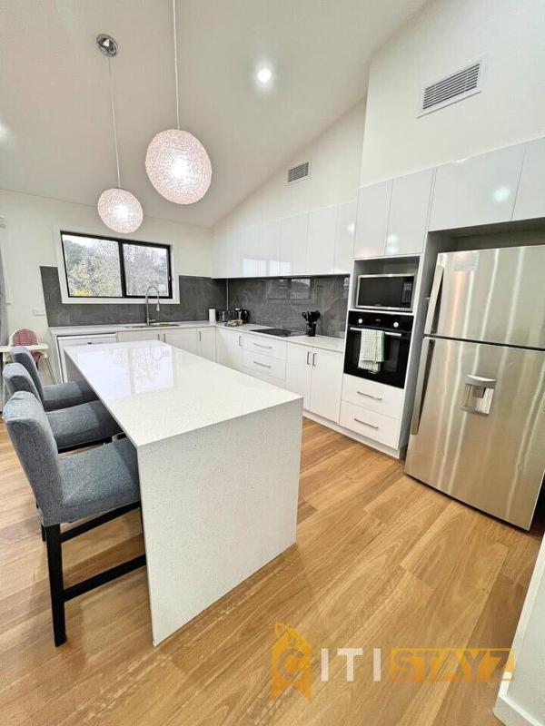 Lavish in Lyons - 3bd 2bth Spacious & Modern Home - image 11