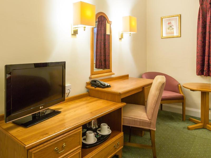 Standard Twin Room image 2