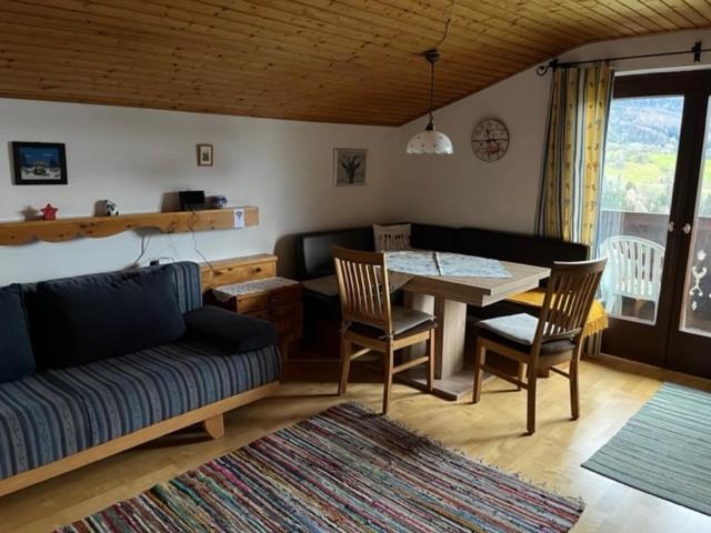Large Two-Bedroom Apartment with Balcony image 4