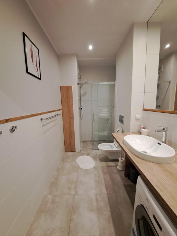 One-Bedroom Suite image 4
