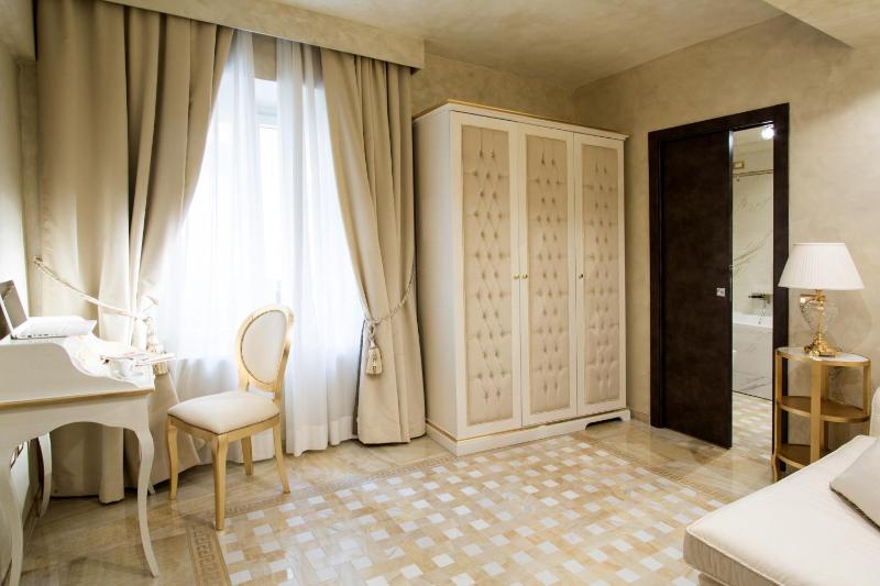 Best Western Premier Milano Palace Hotel - image 19