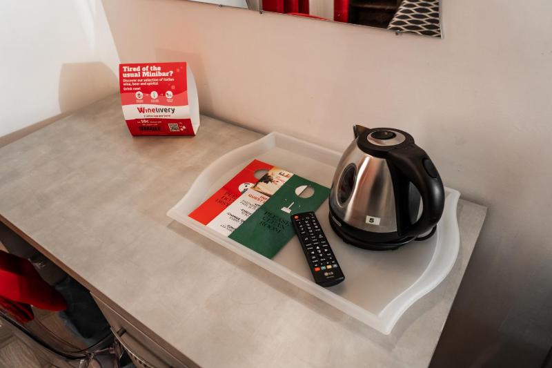 Double or Twin Room image 4