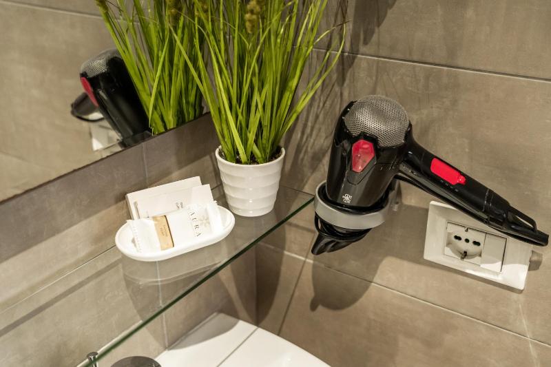 Double or Twin Room image 3