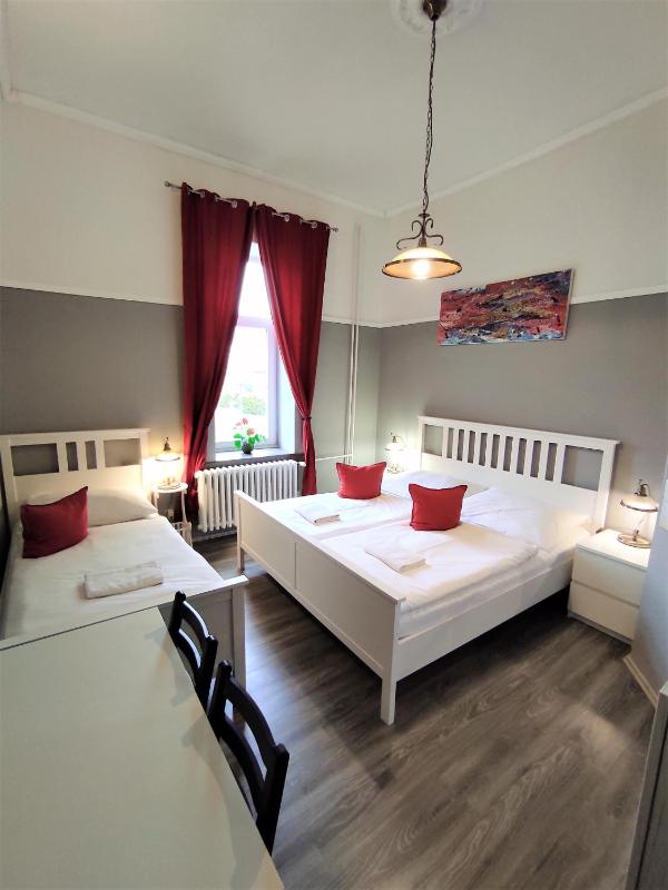 Triple Room image 3
