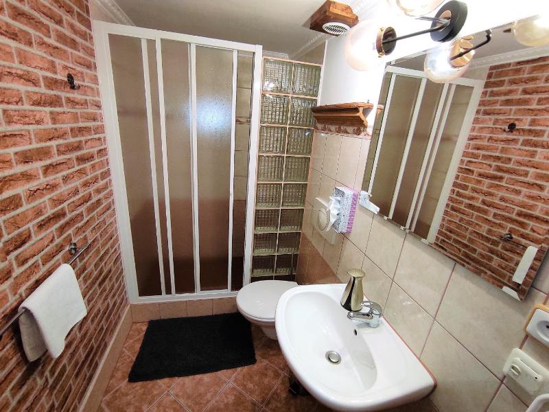 Triple Room image 2