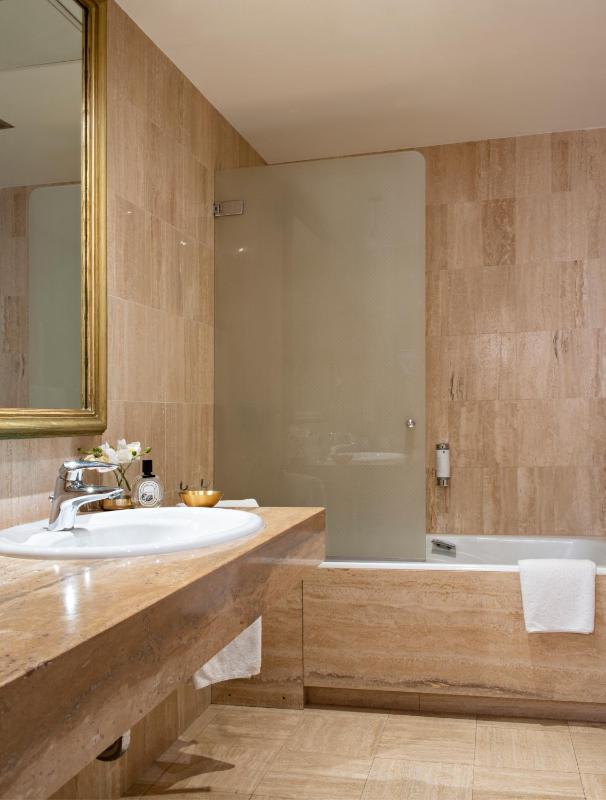 Junior Suite image 3