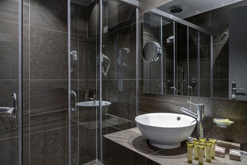 Superior Room image 3